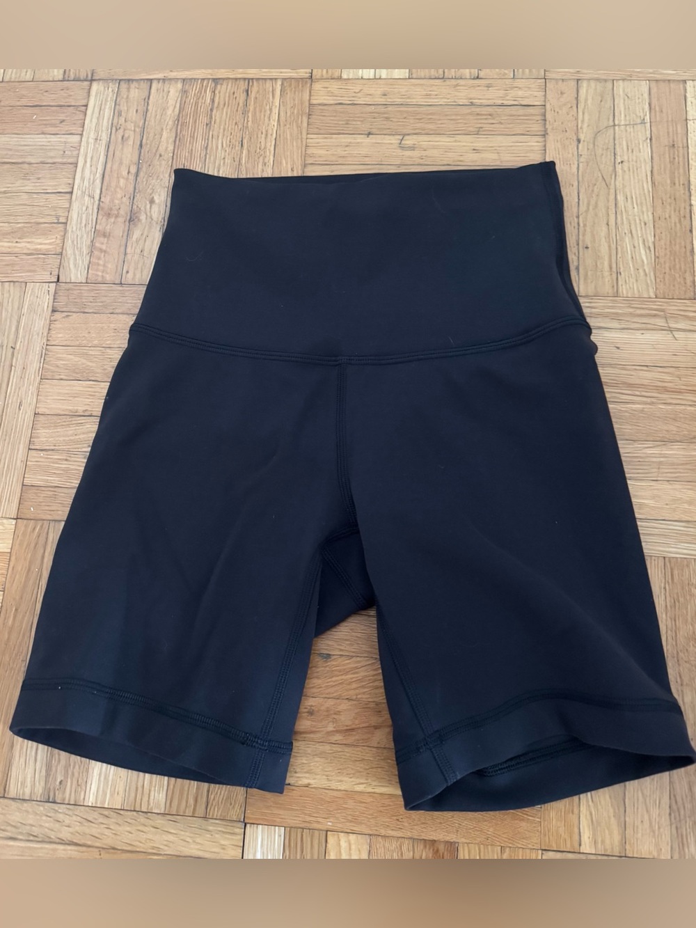 Lululemon Wunder train biker shorts